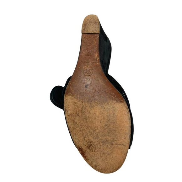 CHANEL Black Suede Heart Buckle Open Toe Wedge SINGLE LEFT SHOE - Size 9.5 - Picture 7 of 11